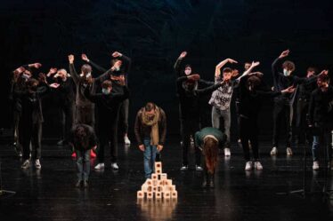Fondazione Atlantide Teatro Stabile di Verona - Mi tengo a quest'albero mutilato
